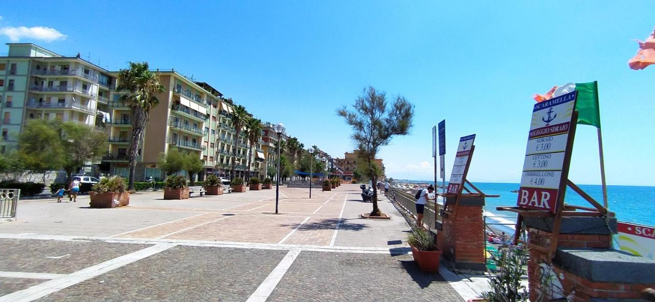 Holiday Home Casa Vacanze Salerno Buitenkant foto