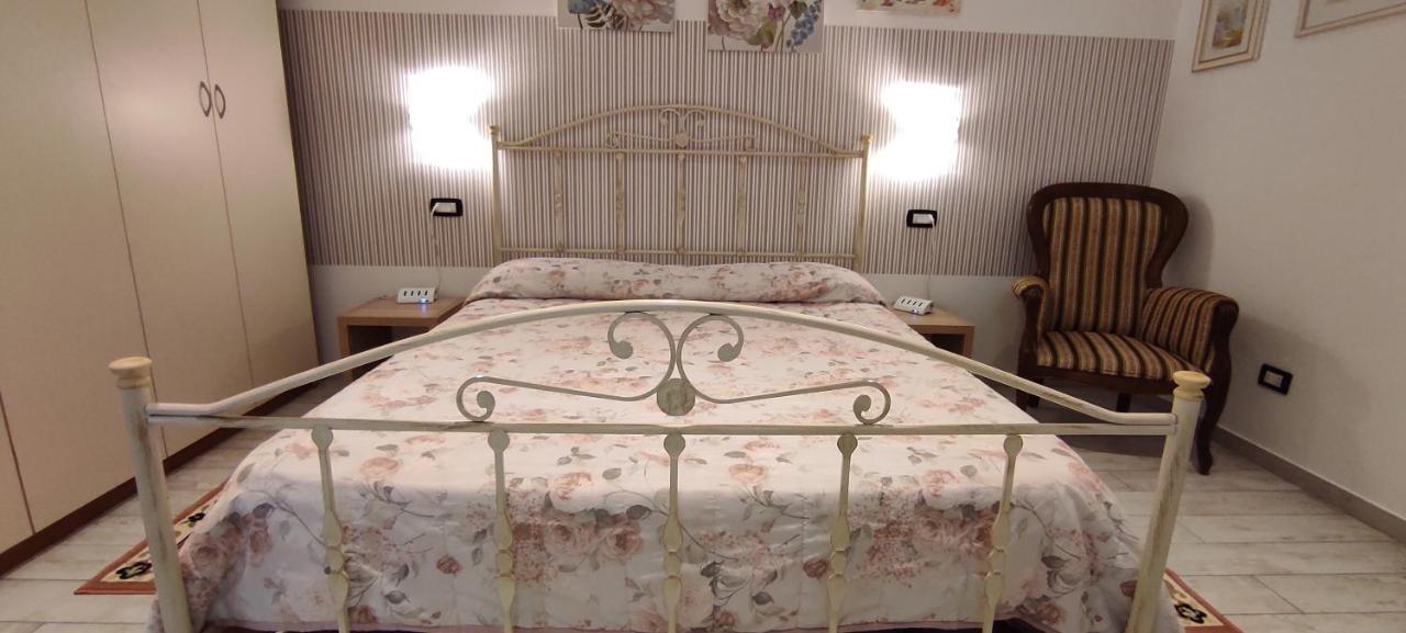 Holiday Home Casa Vacanze Salerno Buitenkant foto